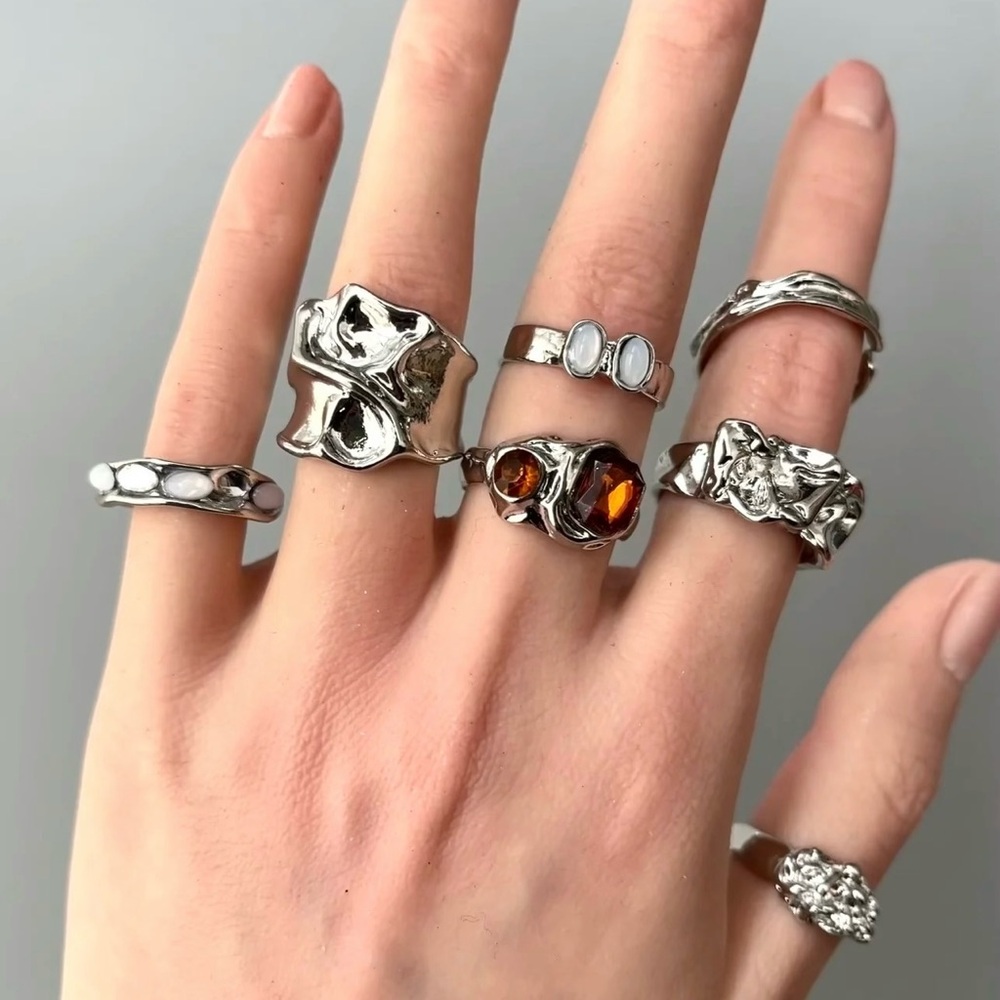Silver and Amber Women's Ring Set